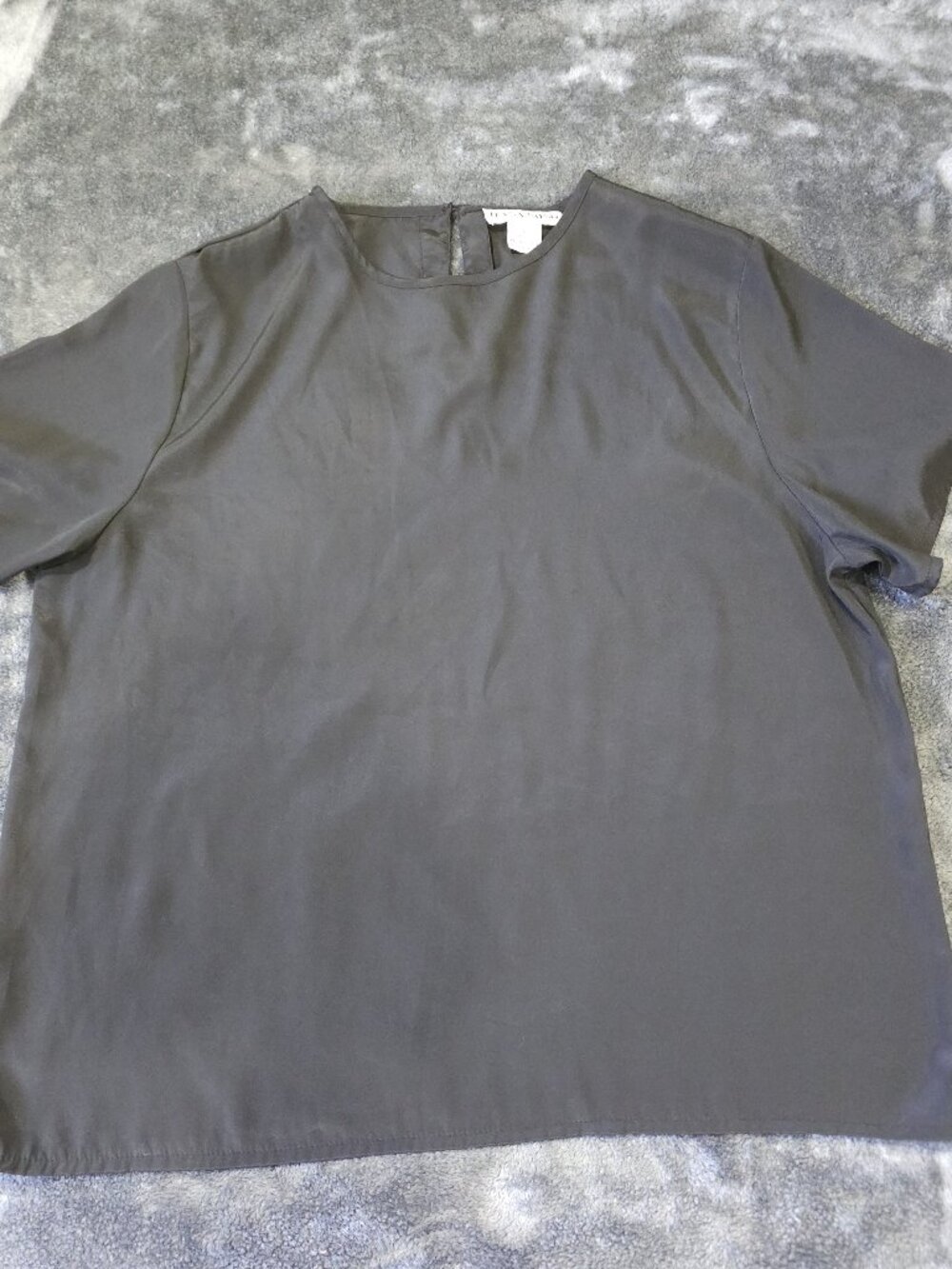 Hana Sung Blouse Women's Black Crew Neck Hook & Eye Short Sleeve Casual Sz L